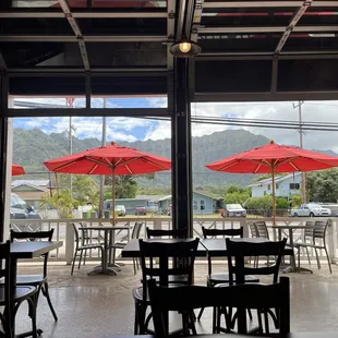 Indoor &amp; outdoor seating