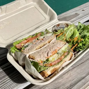 Da Tsunami Sandwich