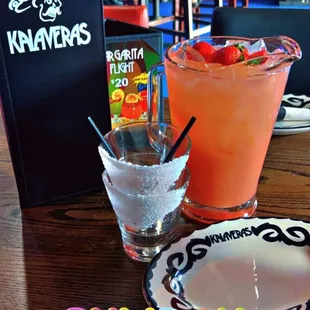 MI NOVIA FRESA MARGARITA PITCHER