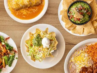 Lazy Dog Restaurant & Bar