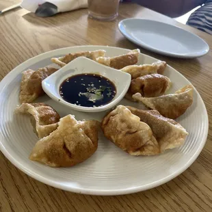 Yaki Mandu
