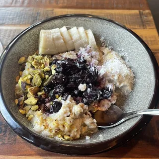 Coconut Vanilla Quinoa Porridge *GF* *V*