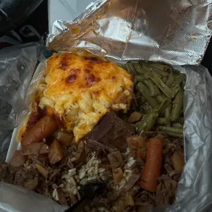 Pot roast, Mac and cheese, rice, and green beans