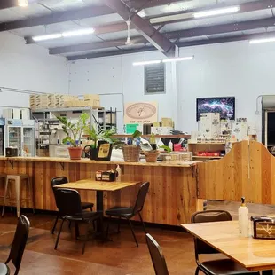 Interior - From Bar Area (05/13/23). @KalihiBeer #Kalihi #Oahu #Hawaii #CraftBeer #Beer #DrinkPorn