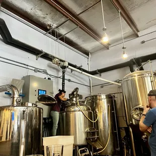 Kalihi Brewery in action!!!