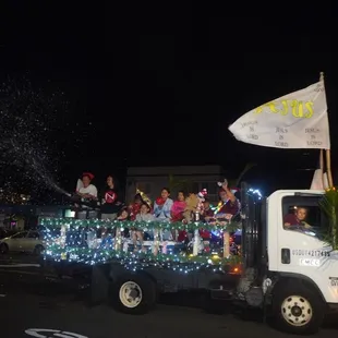 Welcome to the KALIHI Christmas parade *11/29/24