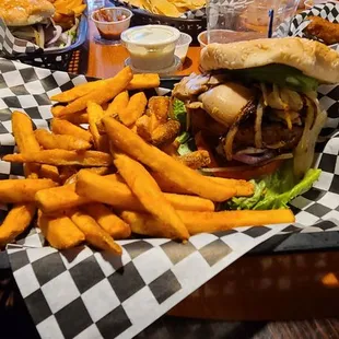 Extreme Vegan Burger.