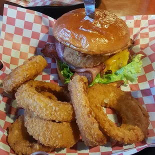 Western Bacon Cheeseburger