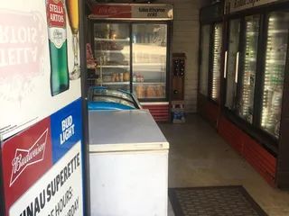 Kinau Superette