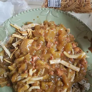 Ordered the chicken lo mein and it was TERRIBLE. Way too much celery, mushy, no taste, and didn&apos;t even have chicken in it.