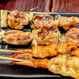 chicken wings and fried chicken, food