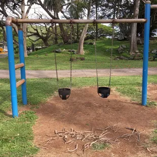 Bucket swings!