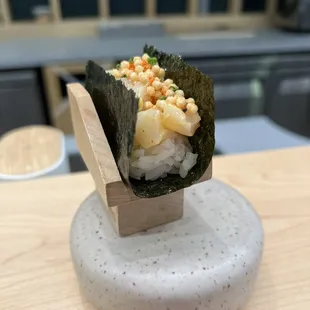 Hotate temaki