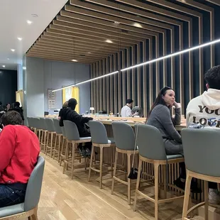 Entrance/bar seating