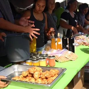 Molokai booth: Other items