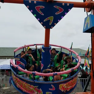 Kids' ride called the boomerang