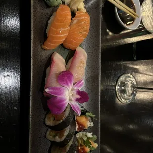 Toro nigiri, Hamachi nigiri, sushi roll