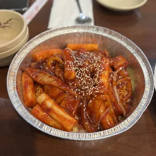 Spicy Rice Cake with Ramen