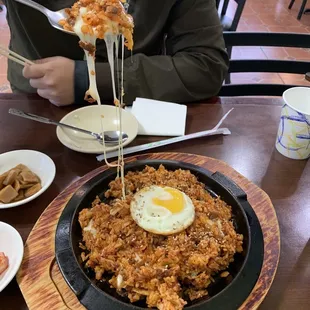 Kimchi cheese fried rice w/ bulgogi