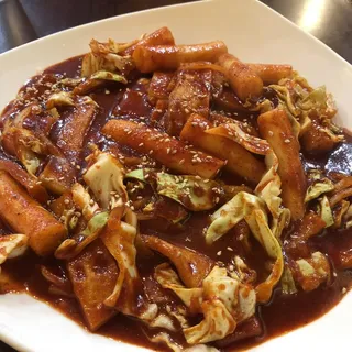 Spicy Rice Cake with Ramen