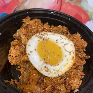 Kimchi Cheese Omelet Rice