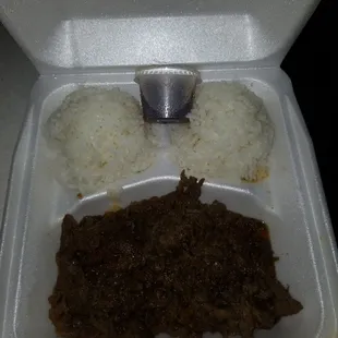 Beef Teriyaki looks like greasy slop, not slices of beef