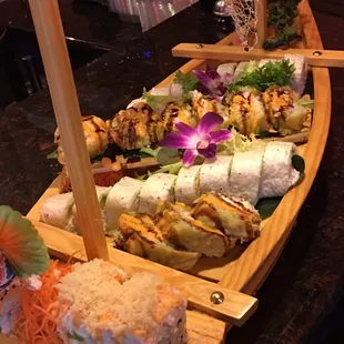 sushi and sashimi, interior