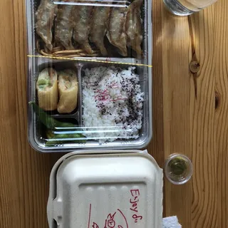 AGE Shrimp Gyoza