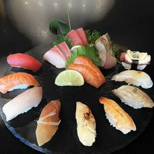 THANKSGIVING SPECIAL DINNER! (Daily after 3pm).
9pcs sushi + 9 pcs sashimi $ 25.95