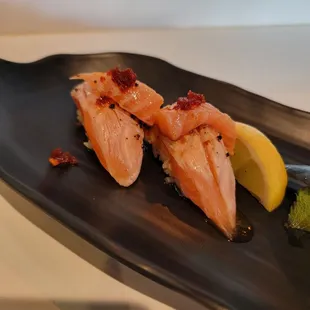 Pepper Salmon Sushi
