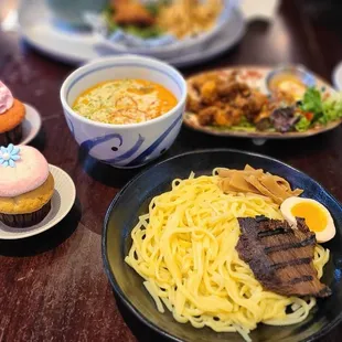 A nice cupcake treat from the owner