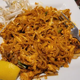 Chicken pad thai