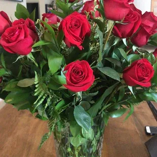 &quot;Always on My Mind&quot; 2 dozen long stemmed roses. Huge and beautiful!