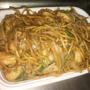 Large Shrimp Lo Mein! Absolutely delicious &amp; the most popular noodle dish here yet :)