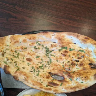 Garlic naan