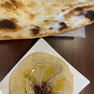 Hummus &amp; Naan