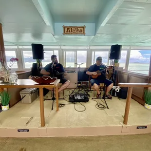 Daily Live Entertainment