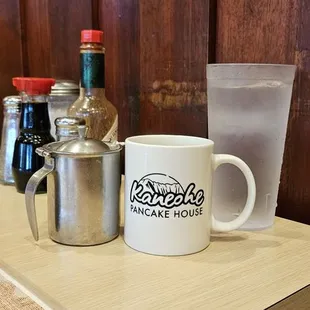 Coffee and condiments