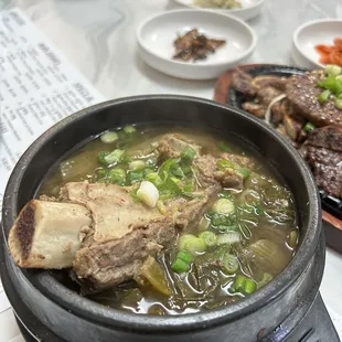 Braised beef soy bean soup