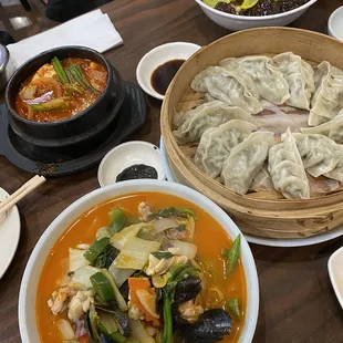 Kimchi Jjigae