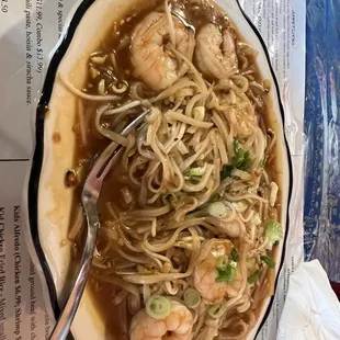 Pad Thai with shrimp