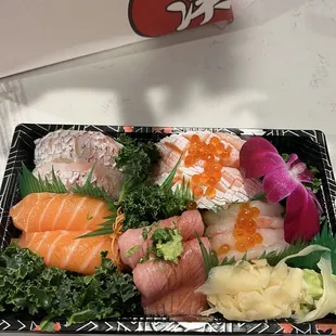 Japanese Red Snappe, Salmon, fatty salmon, sweet shrimp, fatty tuna