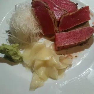 Tuna sashimi
