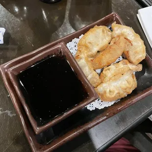 chicken wings and fried chicken, food