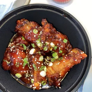 food, bbq chicken, bbq wings, poultry, chicken, fried chicken wings, fried chicken, chicken wings, chicken wings and fried chicken