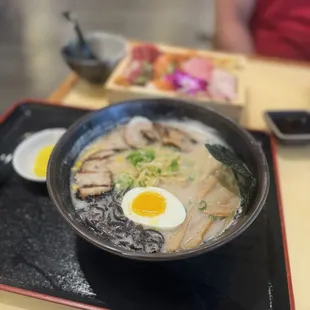 Tonkatsu ramen and kanji box