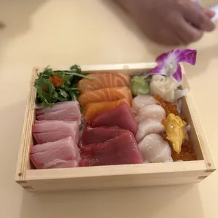 This is the Kanji Box. For their grand opening from July 3rd-6th, it is half off. It has hibachi, tuna, salmon, scallop &amp; uni.