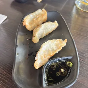 Fried wontons. Yum.