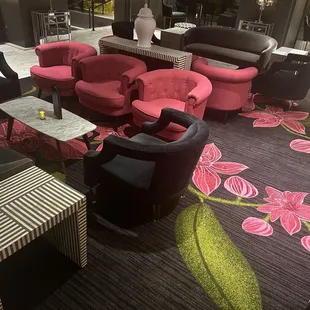 Everything is very chic