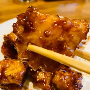 chicken wings and fried chicken, bbq wings, poultry, chicken wings, food, fried chicken wings, fried chicken, chicken, bbq chicken